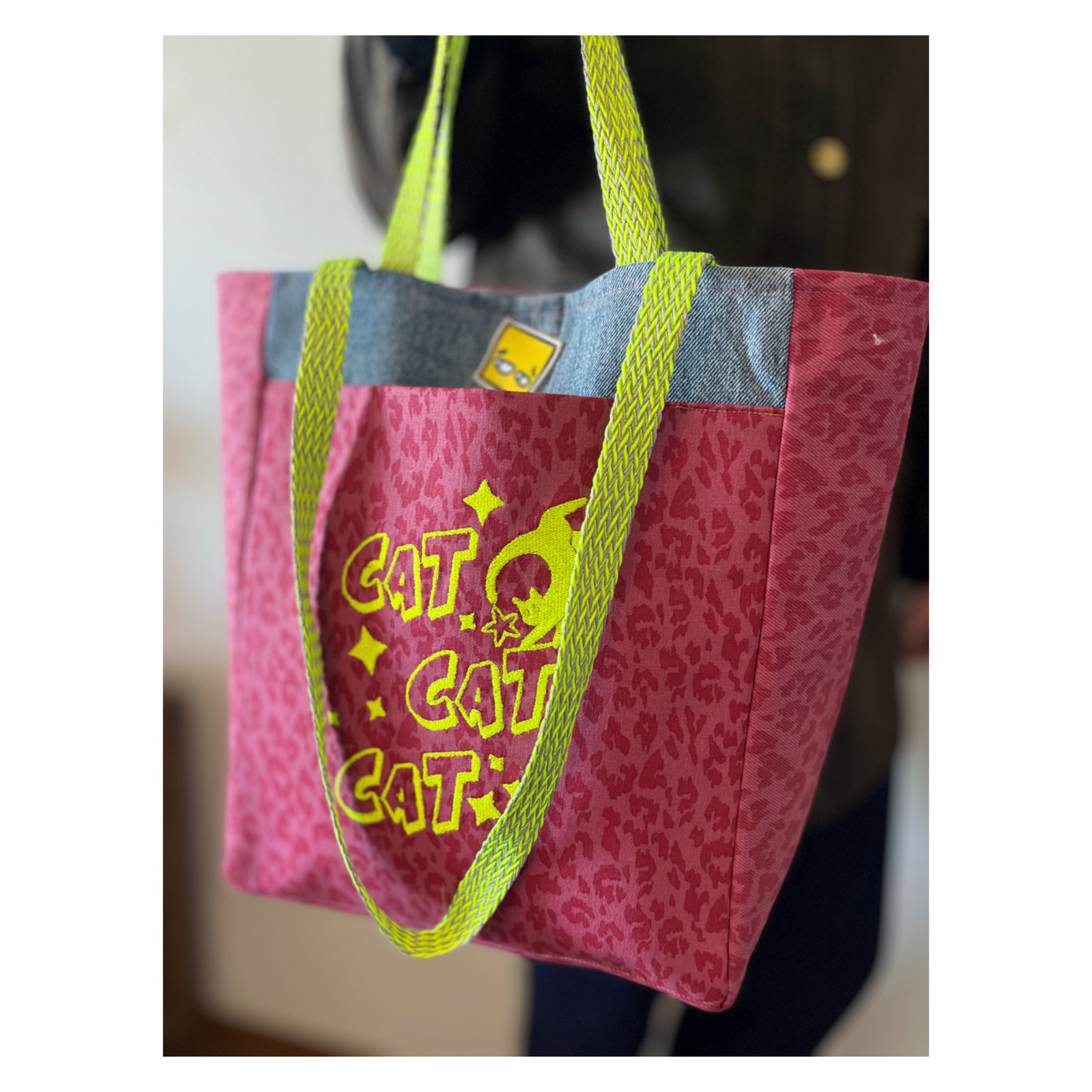 Cat Cat Cat- gyank nakışlı leopar çanta-1 Cat Cat Cat- nakışlı leopar çanta